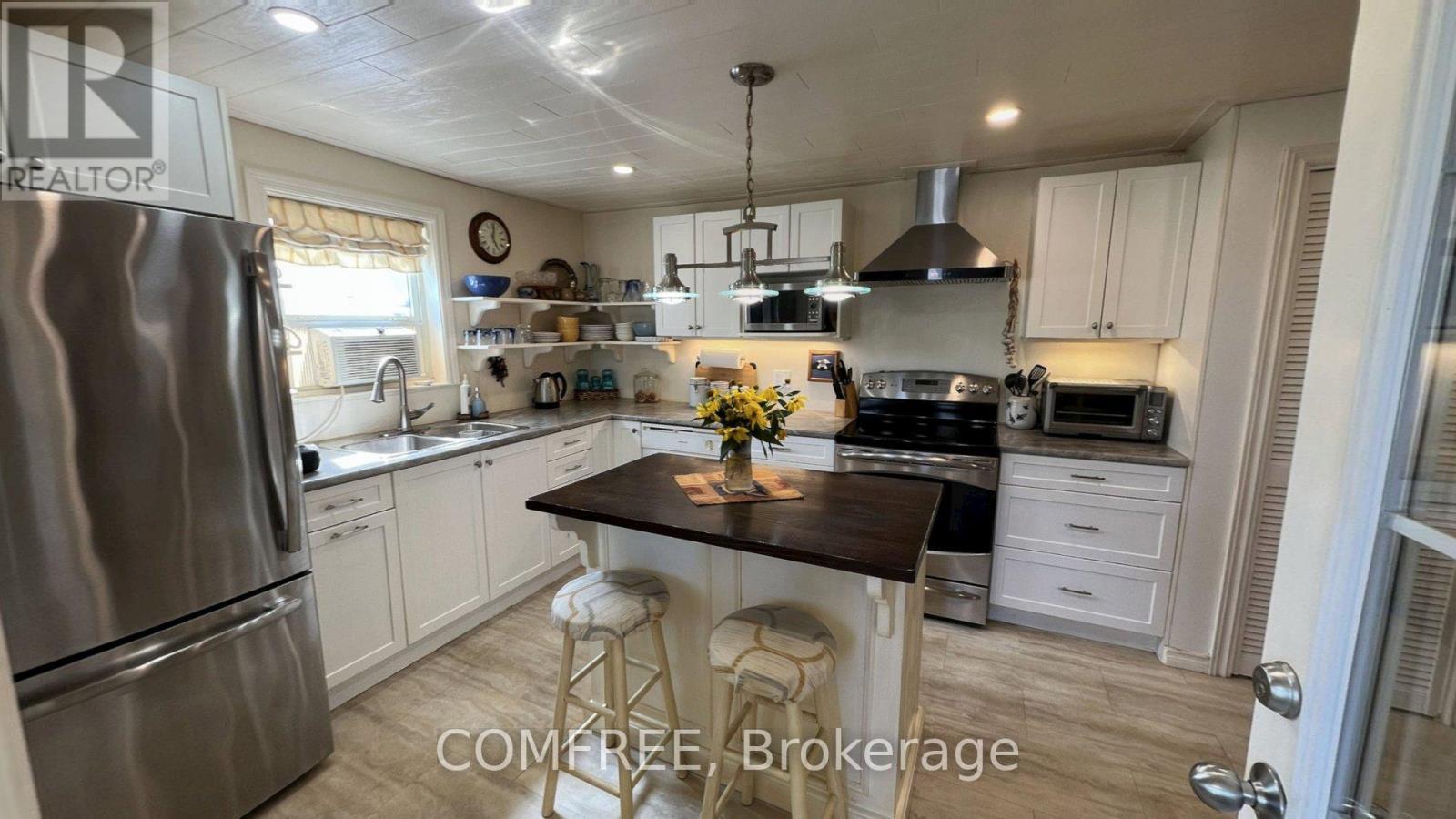 610 East Street W, Edwardsburgh/Cardinal, ON