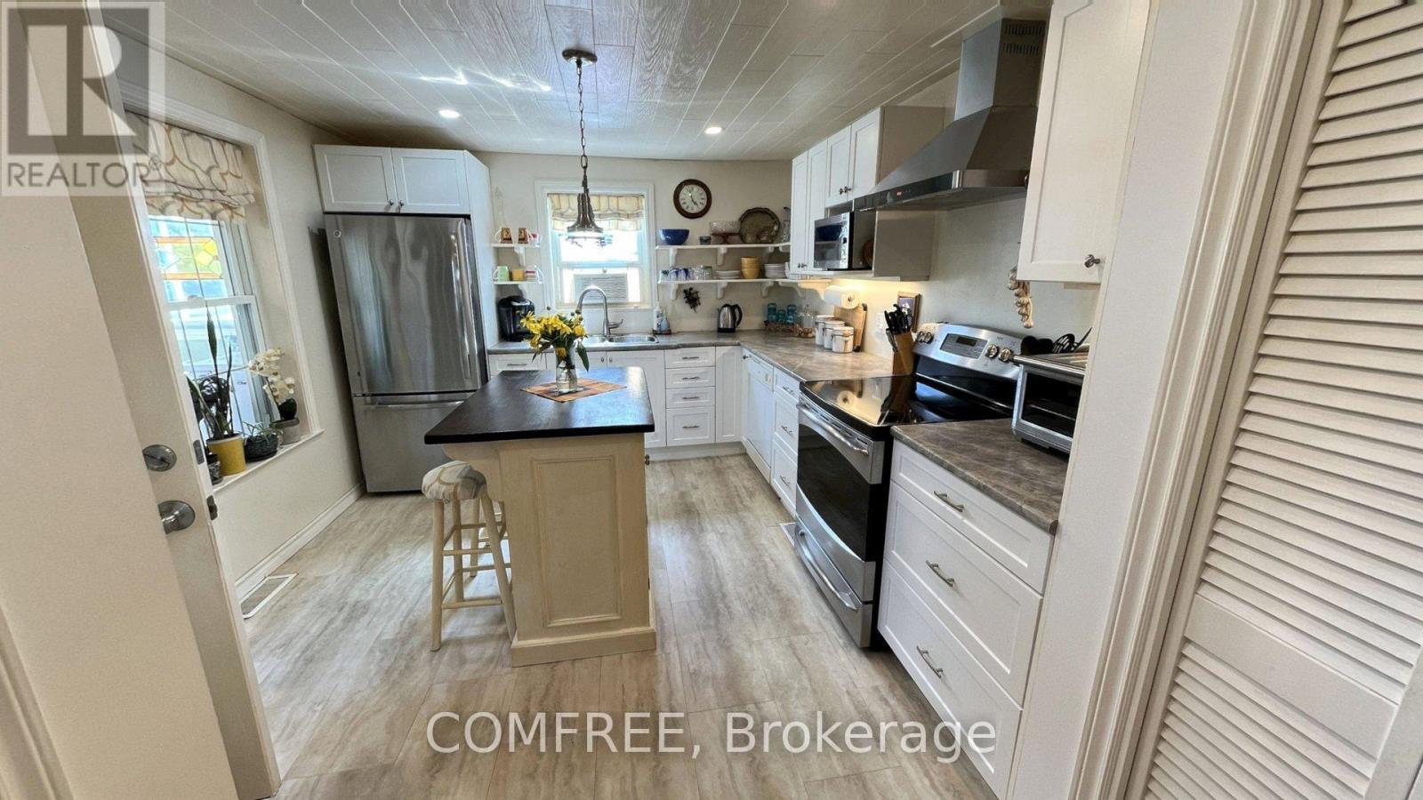 610 East Street W, Edwardsburgh/Cardinal, ON