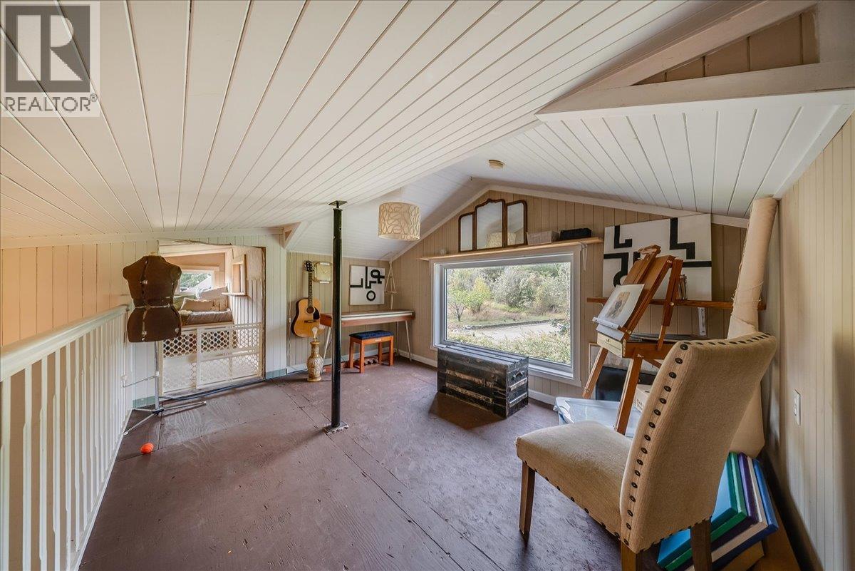 Loft - 2396 Nault Road, Pass Creek, BC