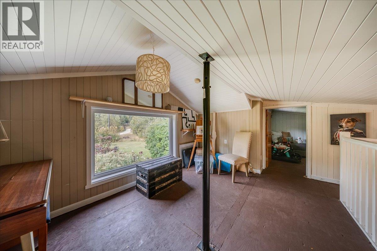 2396 Nault Road, Pass Creek, BC
