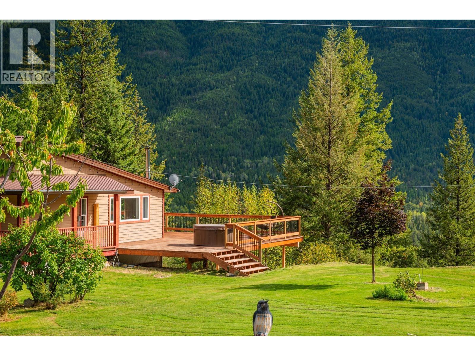 2396 Nault Road, Pass Creek, BC