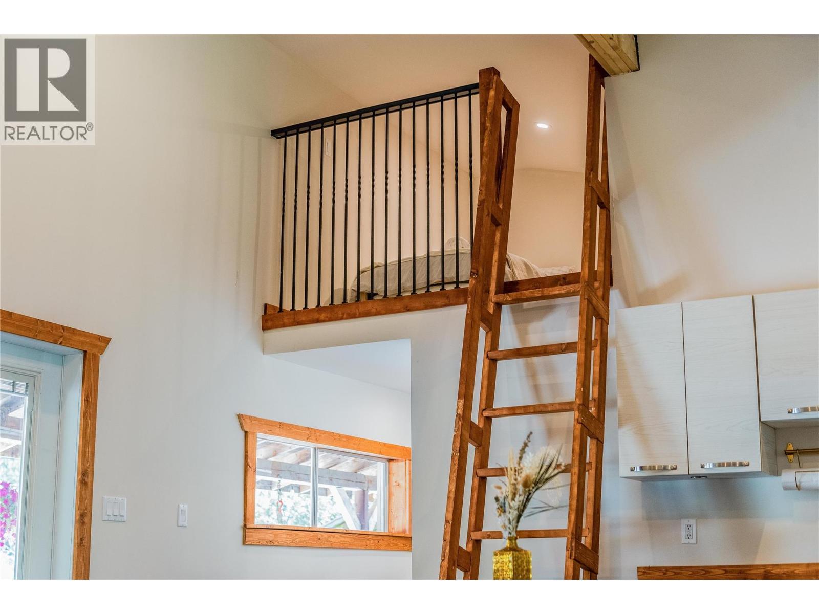 2396 Nault Road, Pass Creek, BC