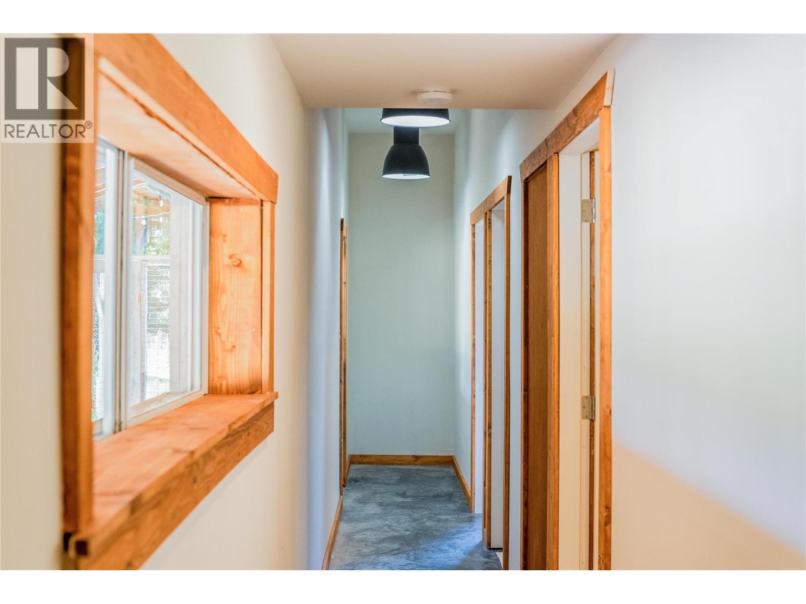 2396 Nault Road, Pass Creek, BC