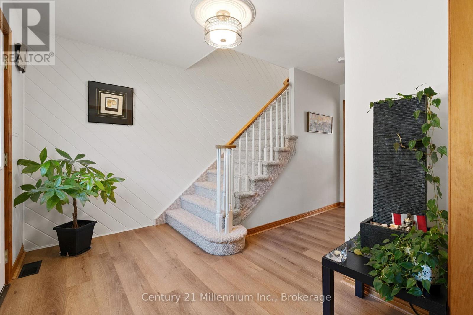 449 6Th Avenue W, Owen Sound, ON
