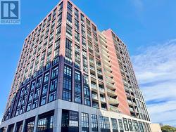 1215 - 181 STERLING ROAD Toronto, ON M6R 0B2
