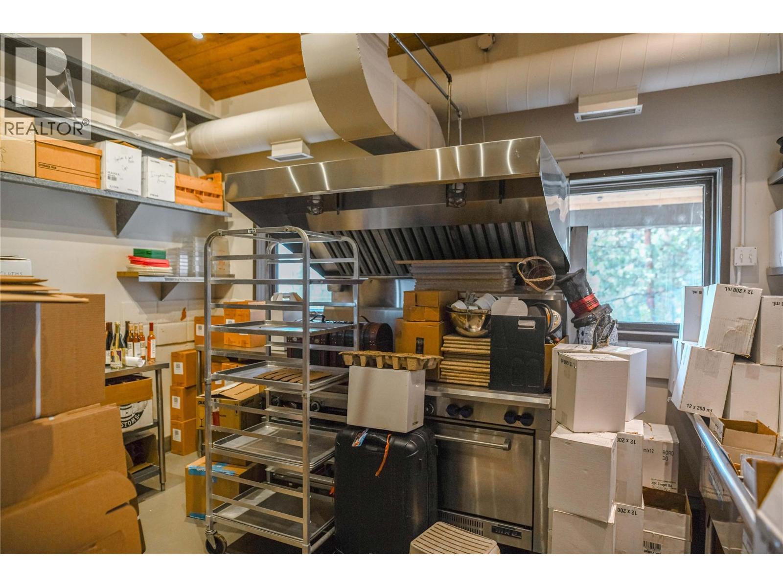 5355 Trepanier Bench Road, Peachland, BC