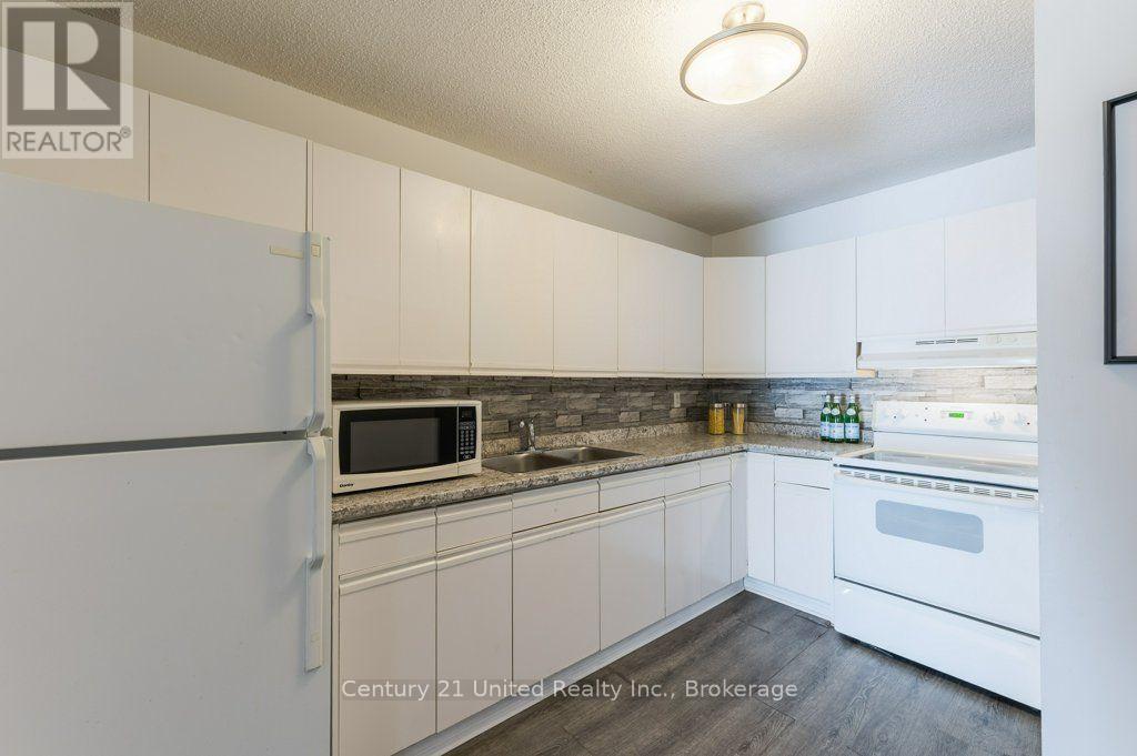 302 - 136 Ware Street, Peterborough (Town Ward 3), ON