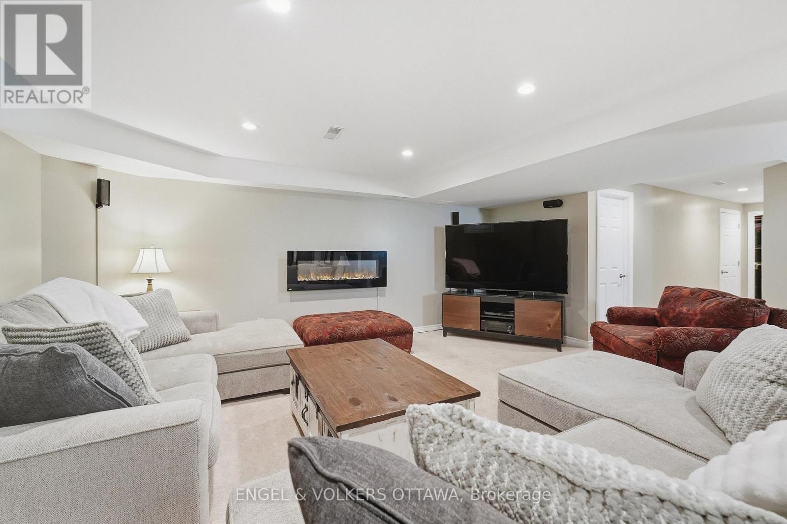 3534 Cambrian Road, Ottawa, ON