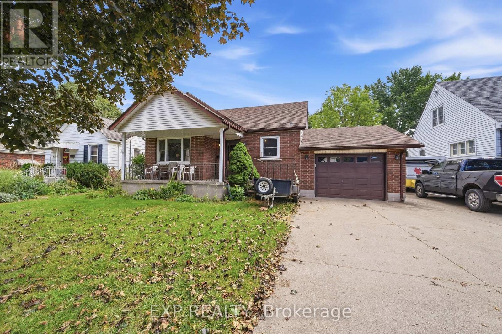 6518 Crawford Street, Niagara Falls (Morrison), ON