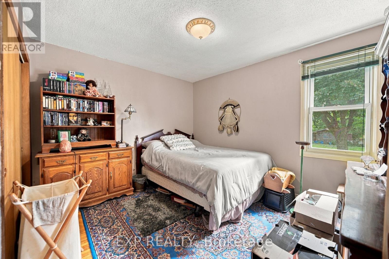 6518 Crawford Street, Niagara Falls (Morrison), ON