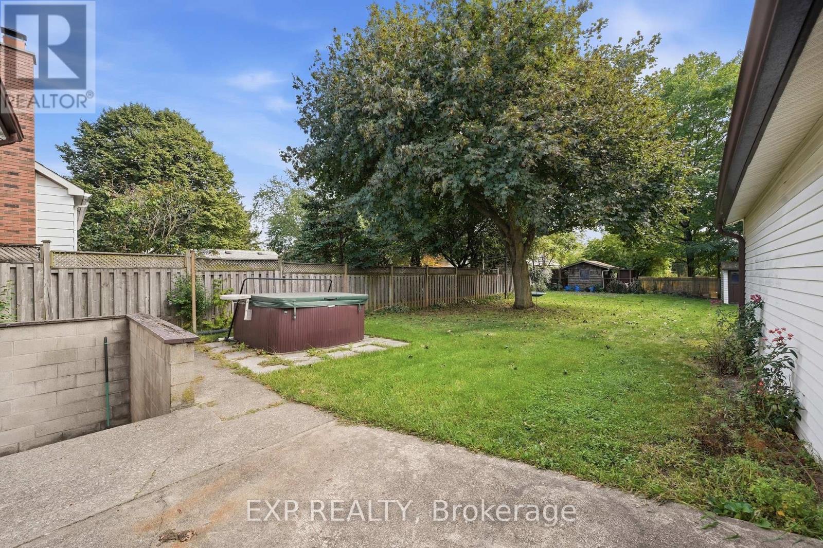 6518 Crawford Street, Niagara Falls (Morrison), ON