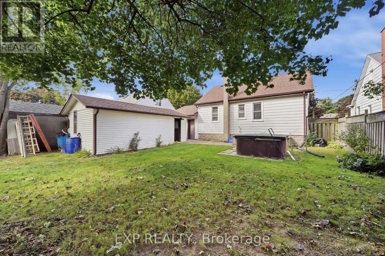 6518 Crawford Street, Niagara Falls (Morrison), ON
