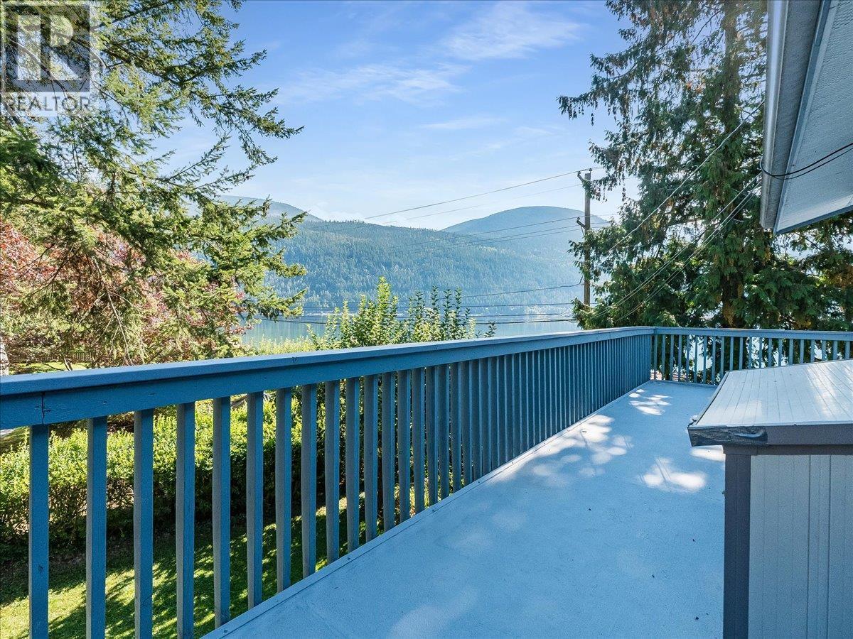 1512 Nasookin Road, Nelson, BC