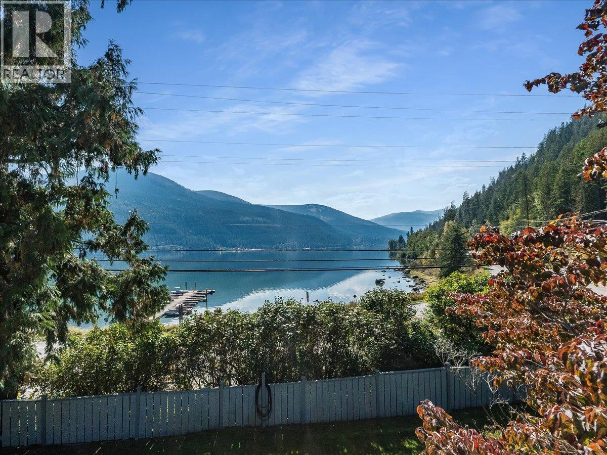 1512 Nasookin Road, Nelson, BC