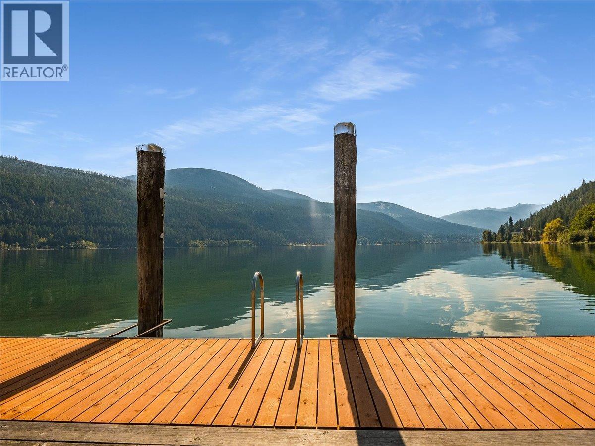 1512 Nasookin Road, Nelson, BC