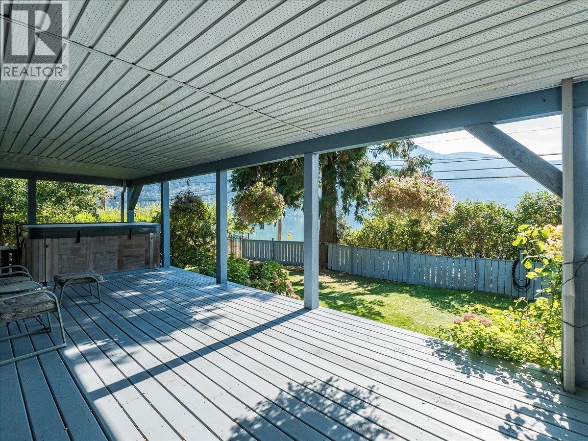 1512 Nasookin Road, Nelson, BC