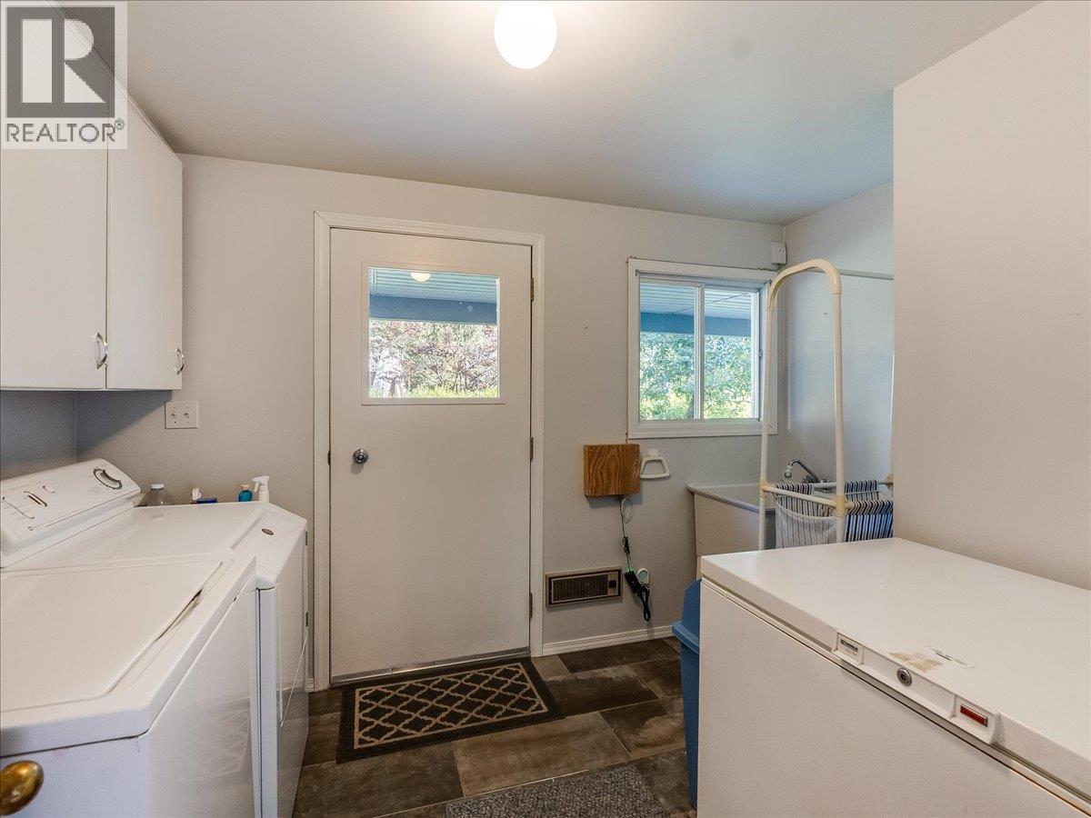 1512 Nasookin Road, Nelson, BC
