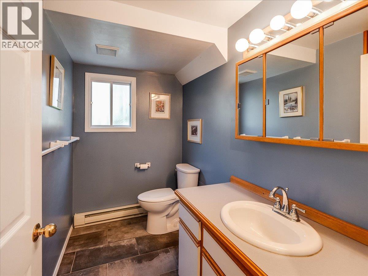 1512 Nasookin Road, Nelson, BC