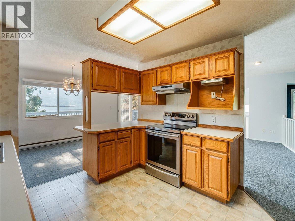1512 Nasookin Road, Nelson, BC