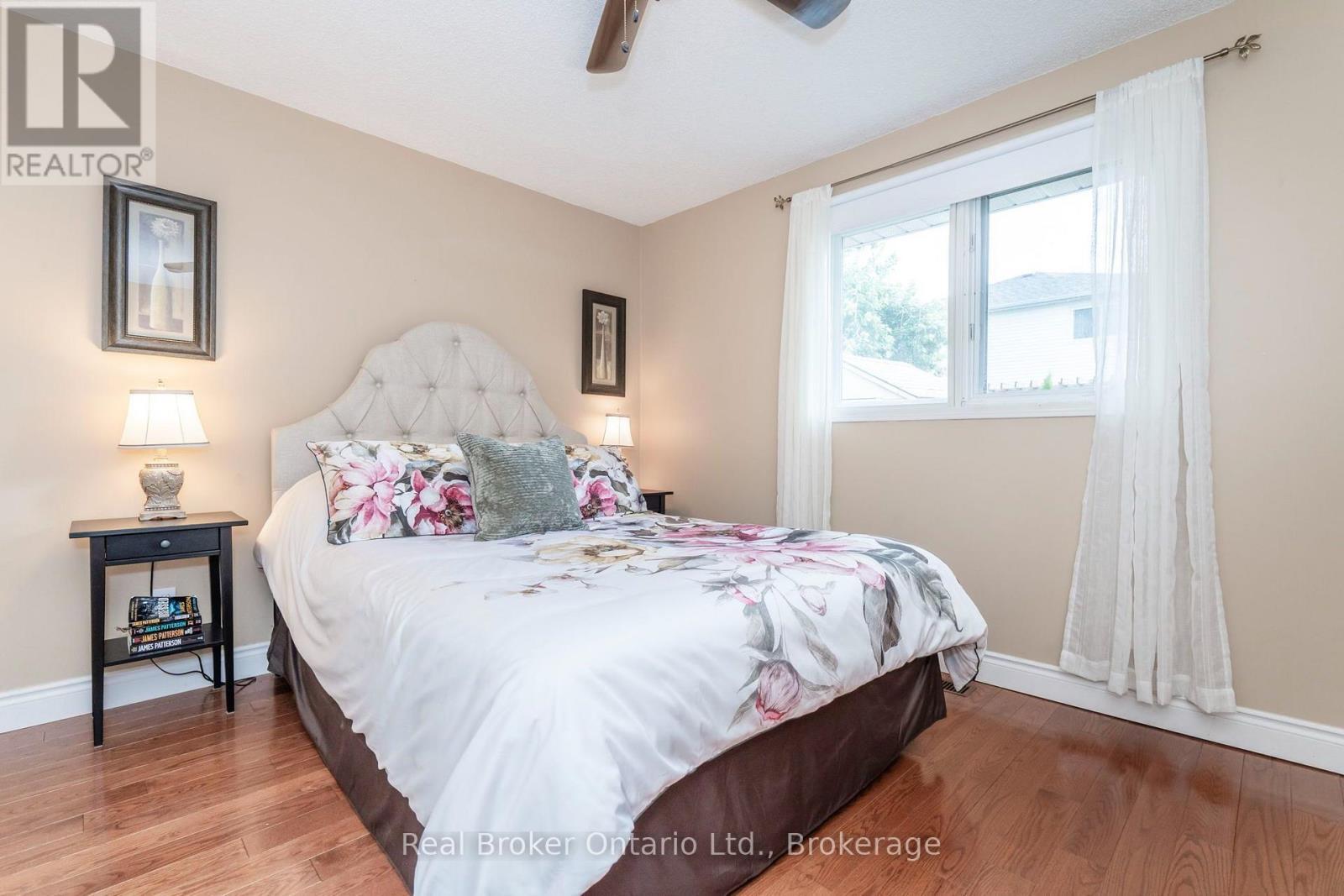 15 Neelands Street, Barrie (West Bayfield), ON