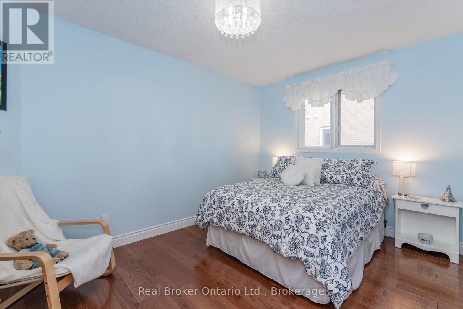 15 Neelands Street, Barrie (West Bayfield), ON