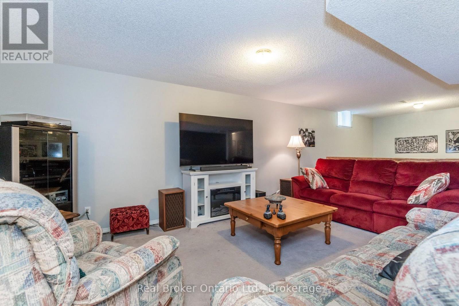 15 Neelands Street, Barrie (West Bayfield), ON