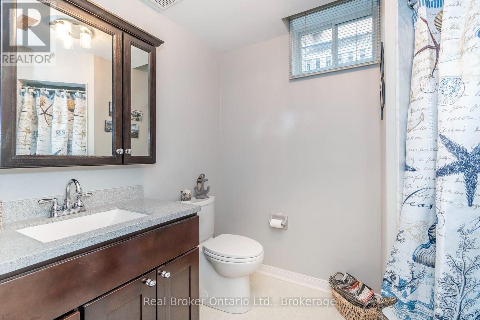 15 Neelands Street, Barrie (West Bayfield), ON