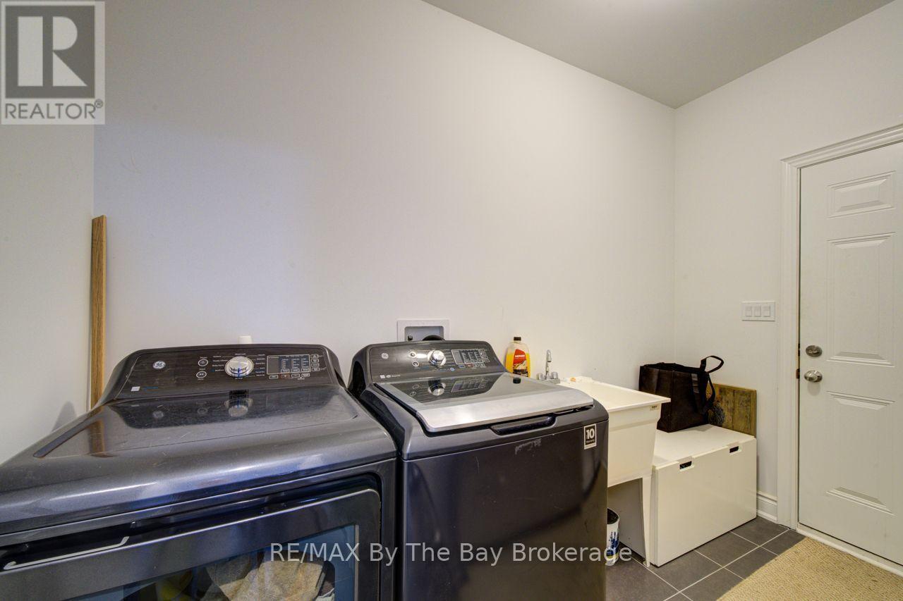 5 Autumn Drive, Wasaga Beach, ON