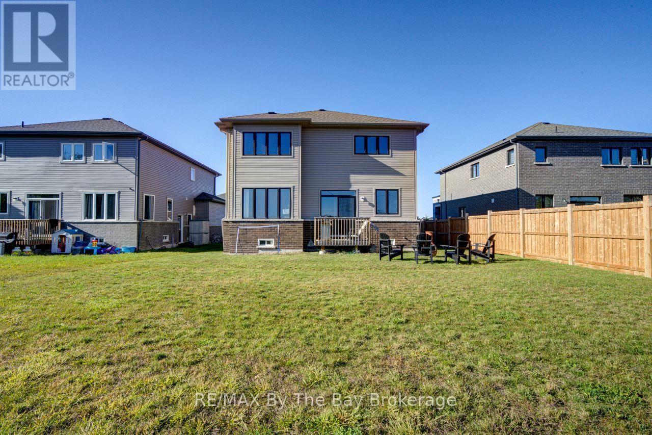 5 Autumn Drive, Wasaga Beach, ON