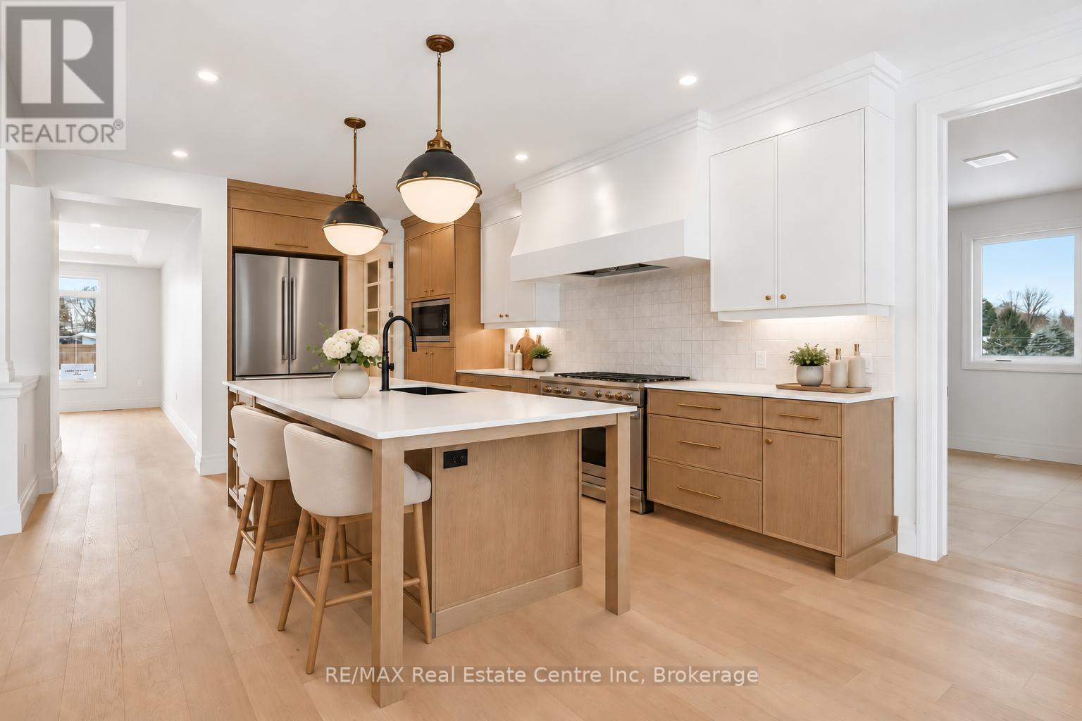 Photo has been virtually staged - 5 Prato Verde Lane, Hamilton (Rockton), ON