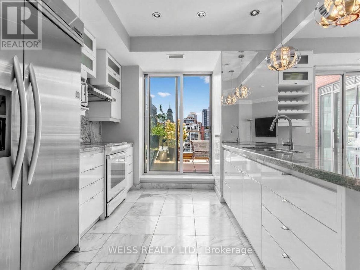 Kitchen - Ph 902 - 18 Beverley Street, Toronto, ON