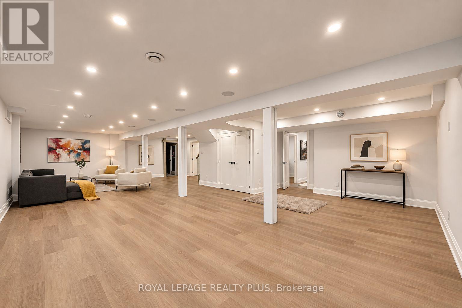 4344 Dallas Court, Mississauga, ON