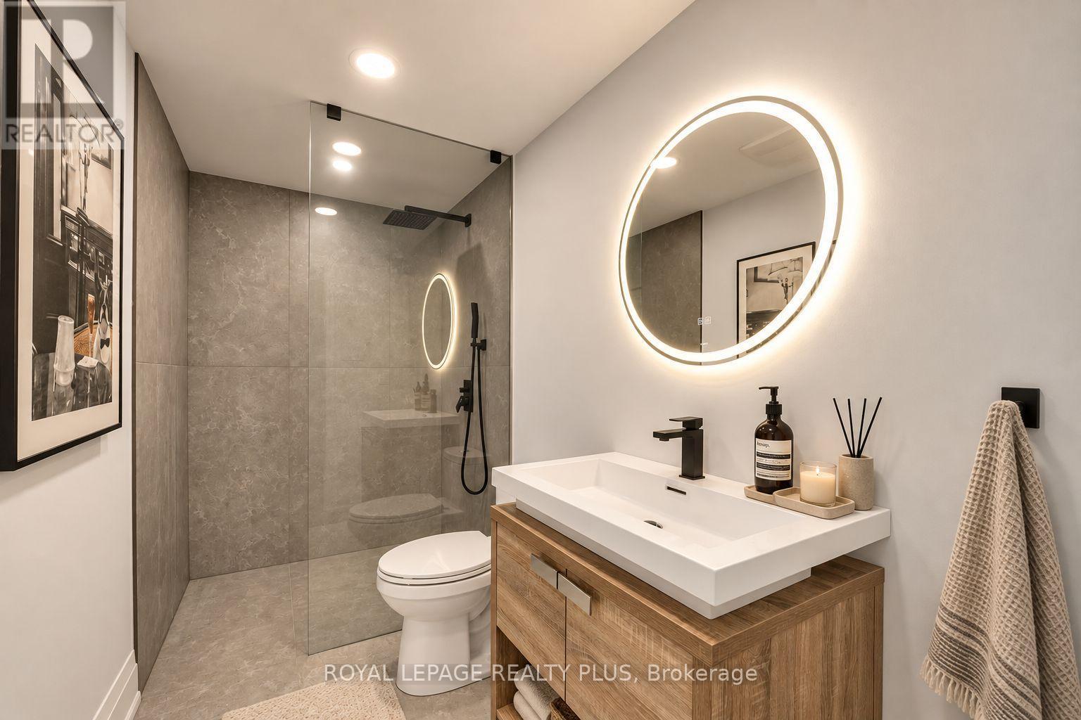 4344 Dallas Court, Mississauga, ON