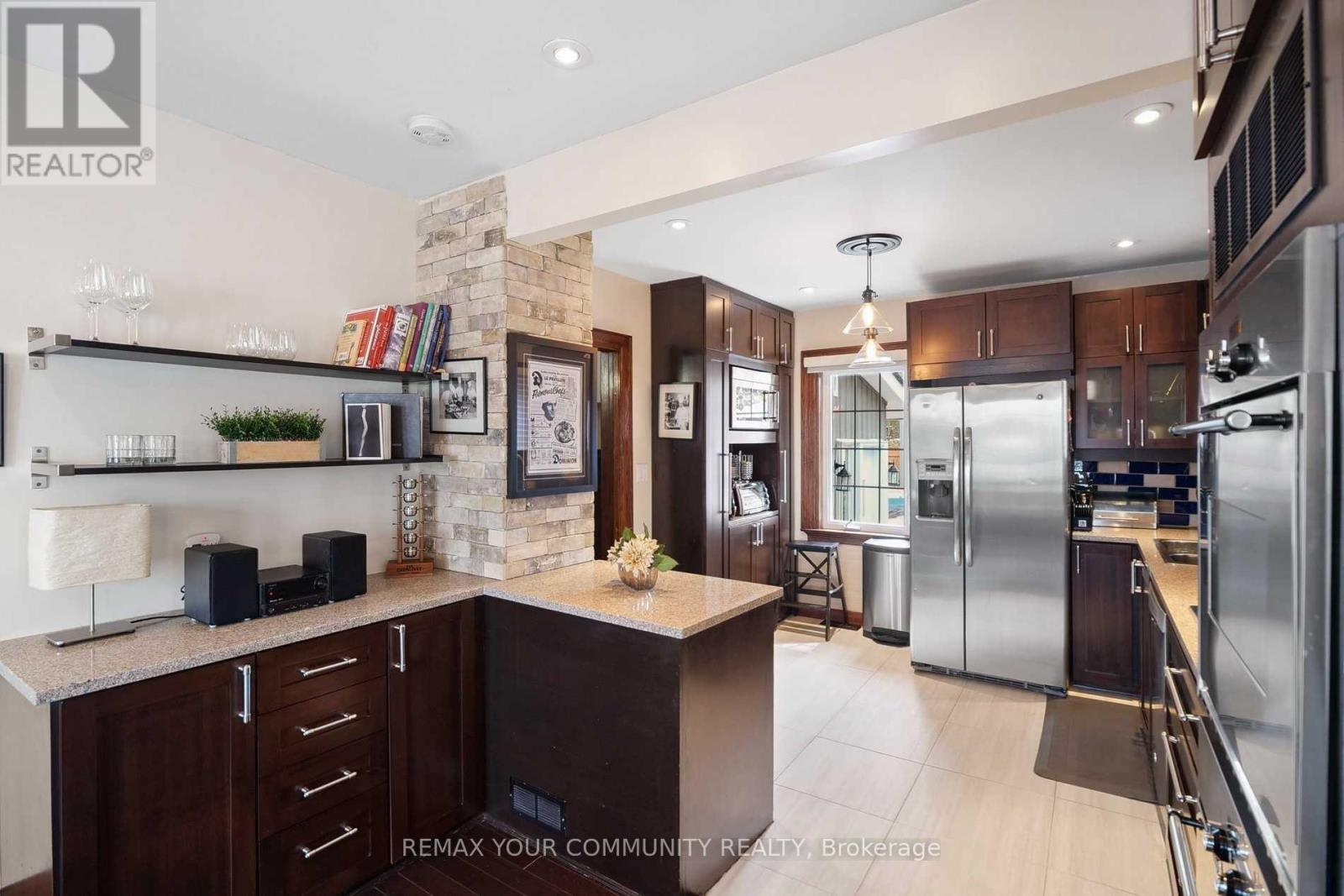 19 Mark Street, Aurora, ON