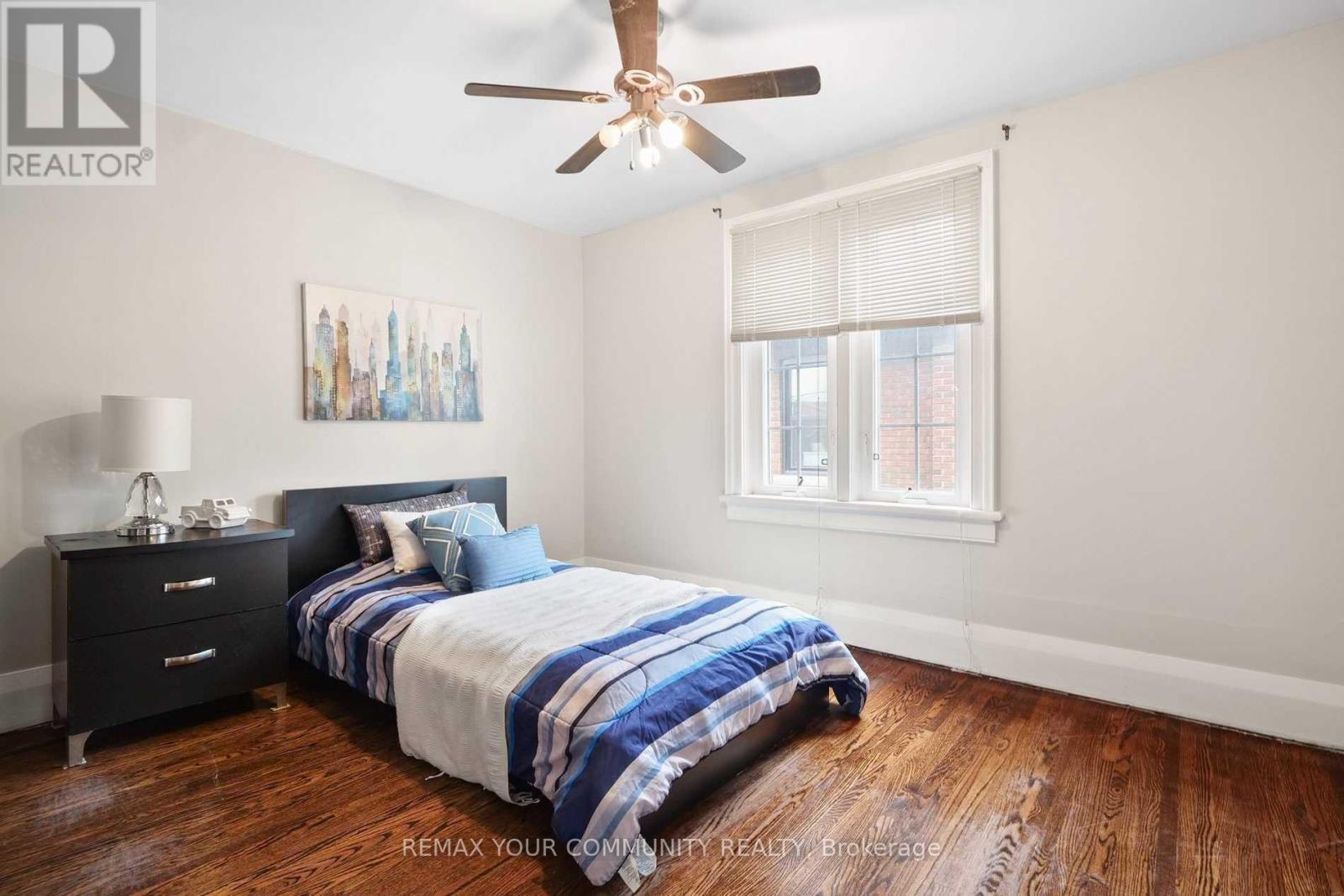 19 Mark Street, Aurora, ON