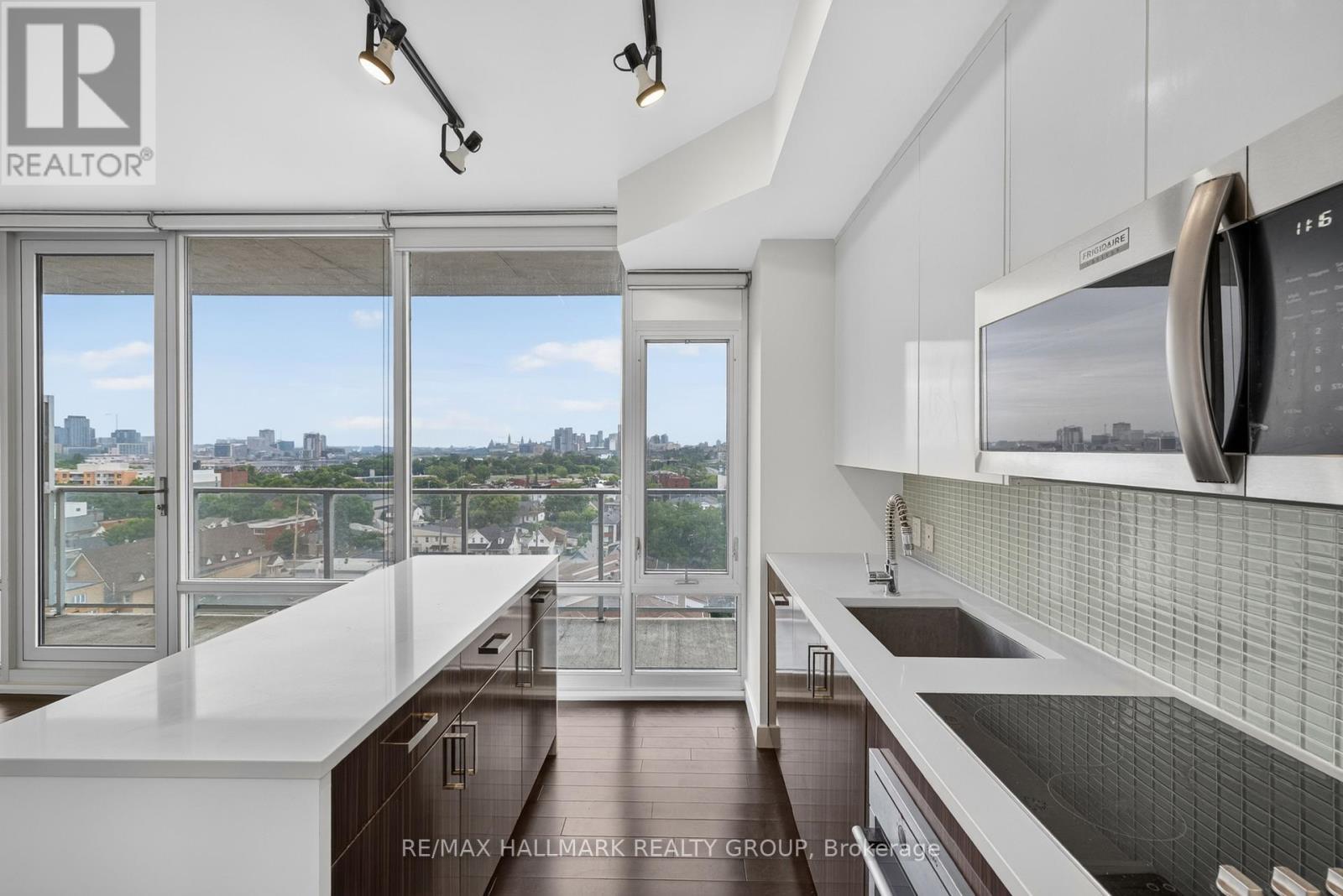1001 - 201 Parkdale Avenue, Ottawa, ON