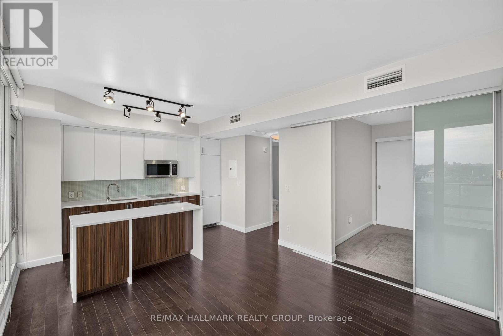 1001 - 201 Parkdale Avenue, Ottawa, ON