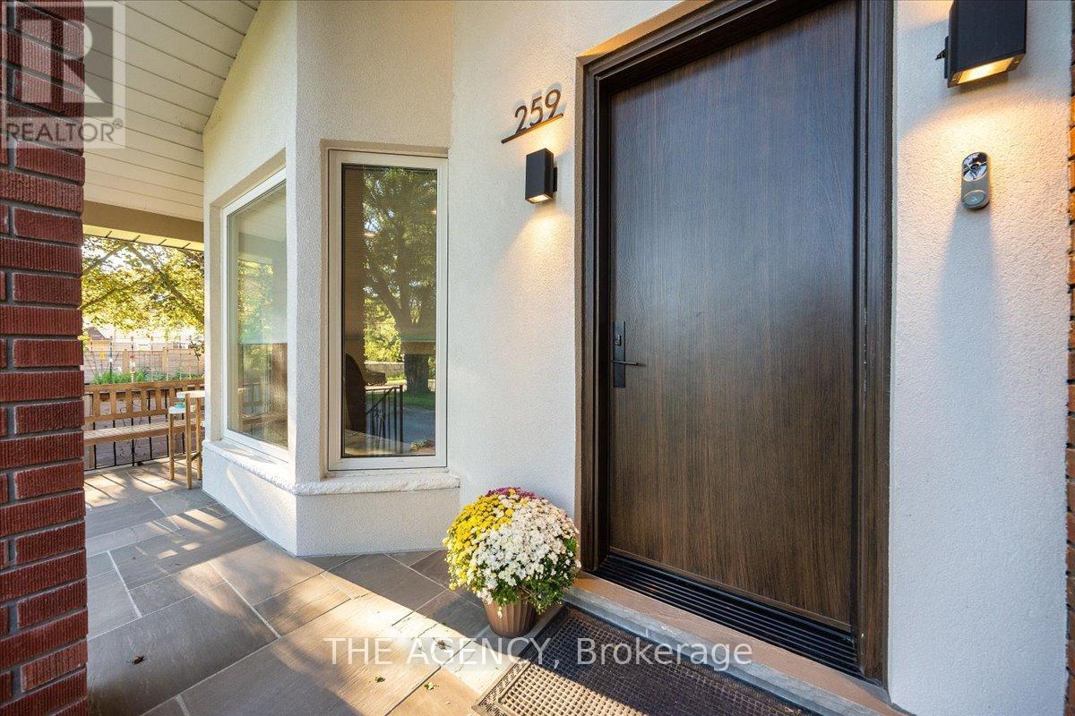 259 Rumble Avenue, Richmond Hill, ON