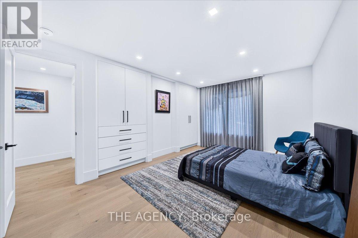 259 Rumble Avenue, Richmond Hill, ON