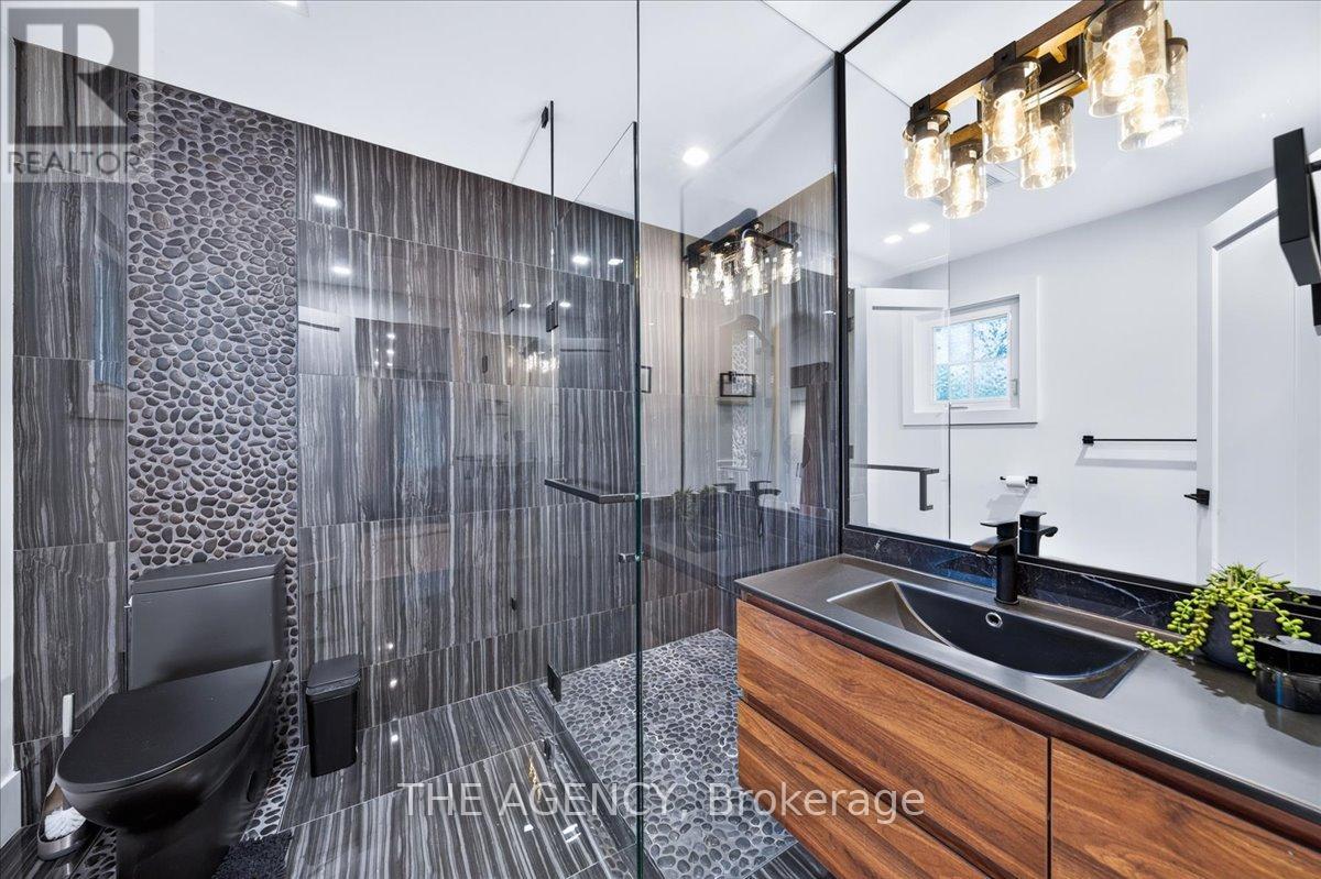 259 Rumble Avenue, Richmond Hill, ON