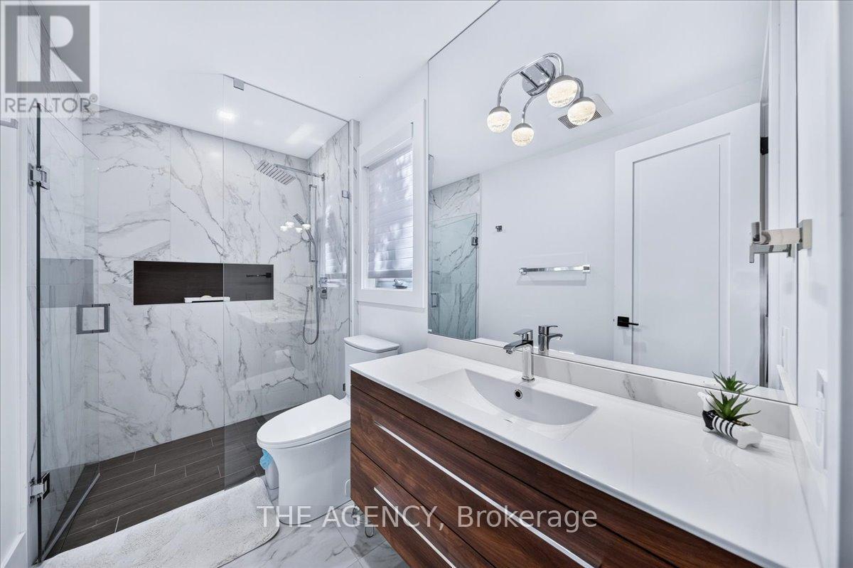 259 Rumble Avenue, Richmond Hill, ON