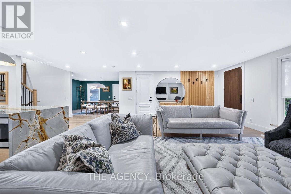 259 Rumble Avenue, Richmond Hill, ON