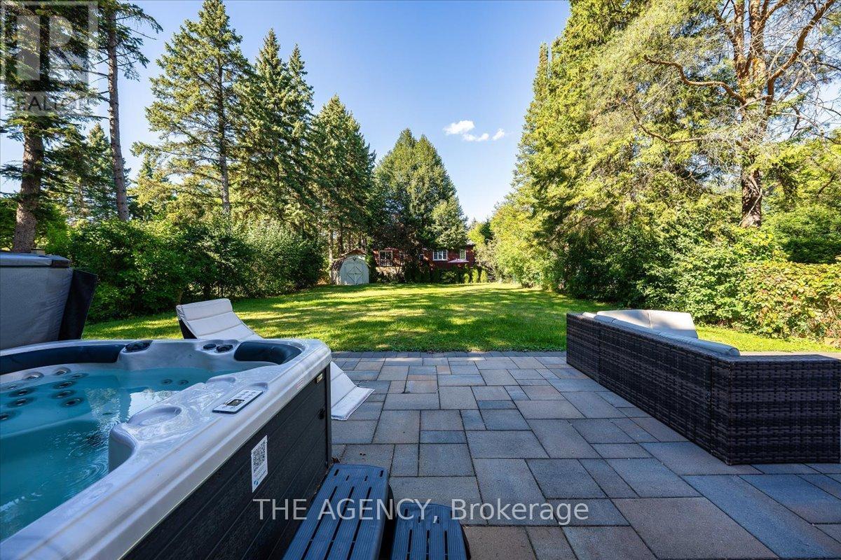 259 Rumble Avenue, Richmond Hill, ON