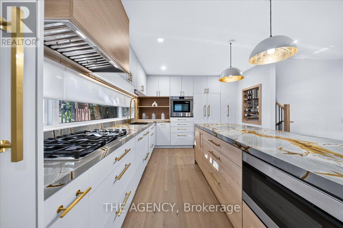 259 Rumble Avenue, Richmond Hill, ON