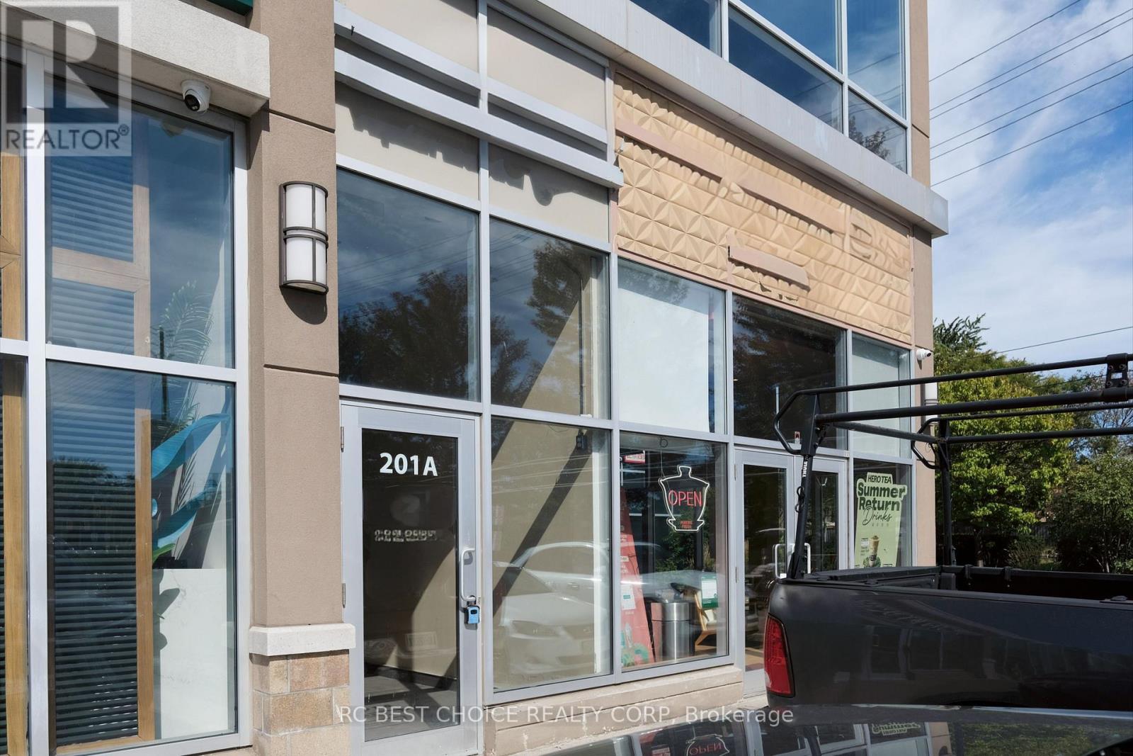 201 - 20 Gibson Avenue, Markham, ON