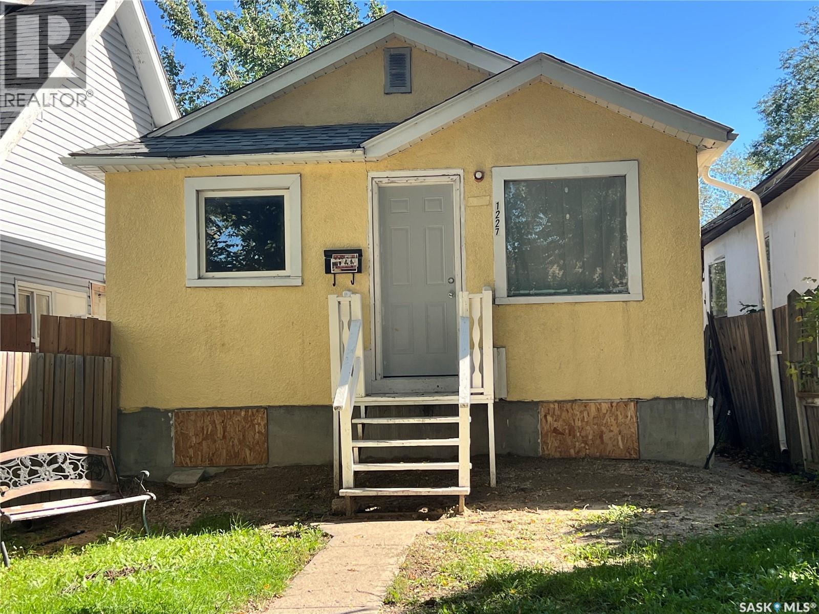 1227 Wascana Street, Regina, SK