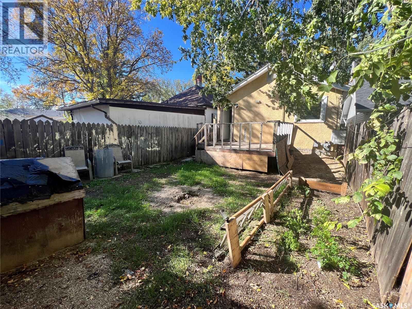 1227 Wascana Street, Regina, SK