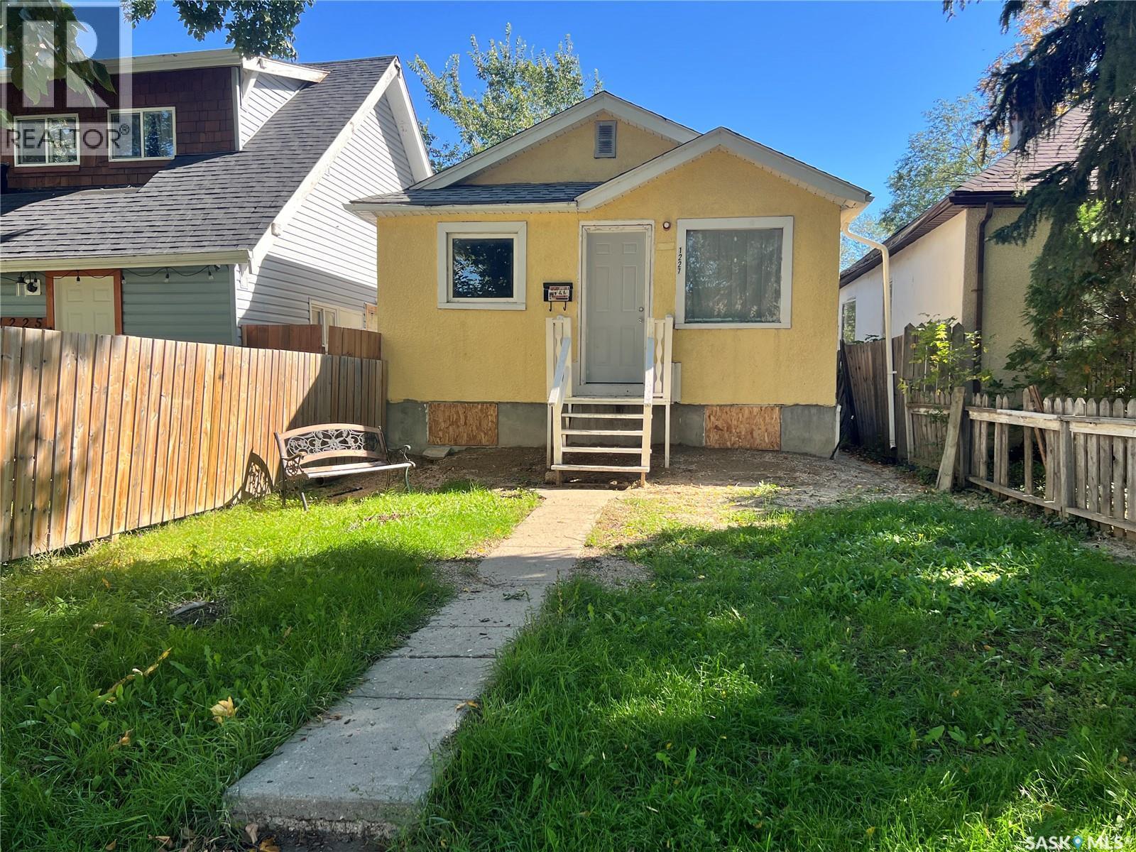 1227 Wascana Street, Regina, SK