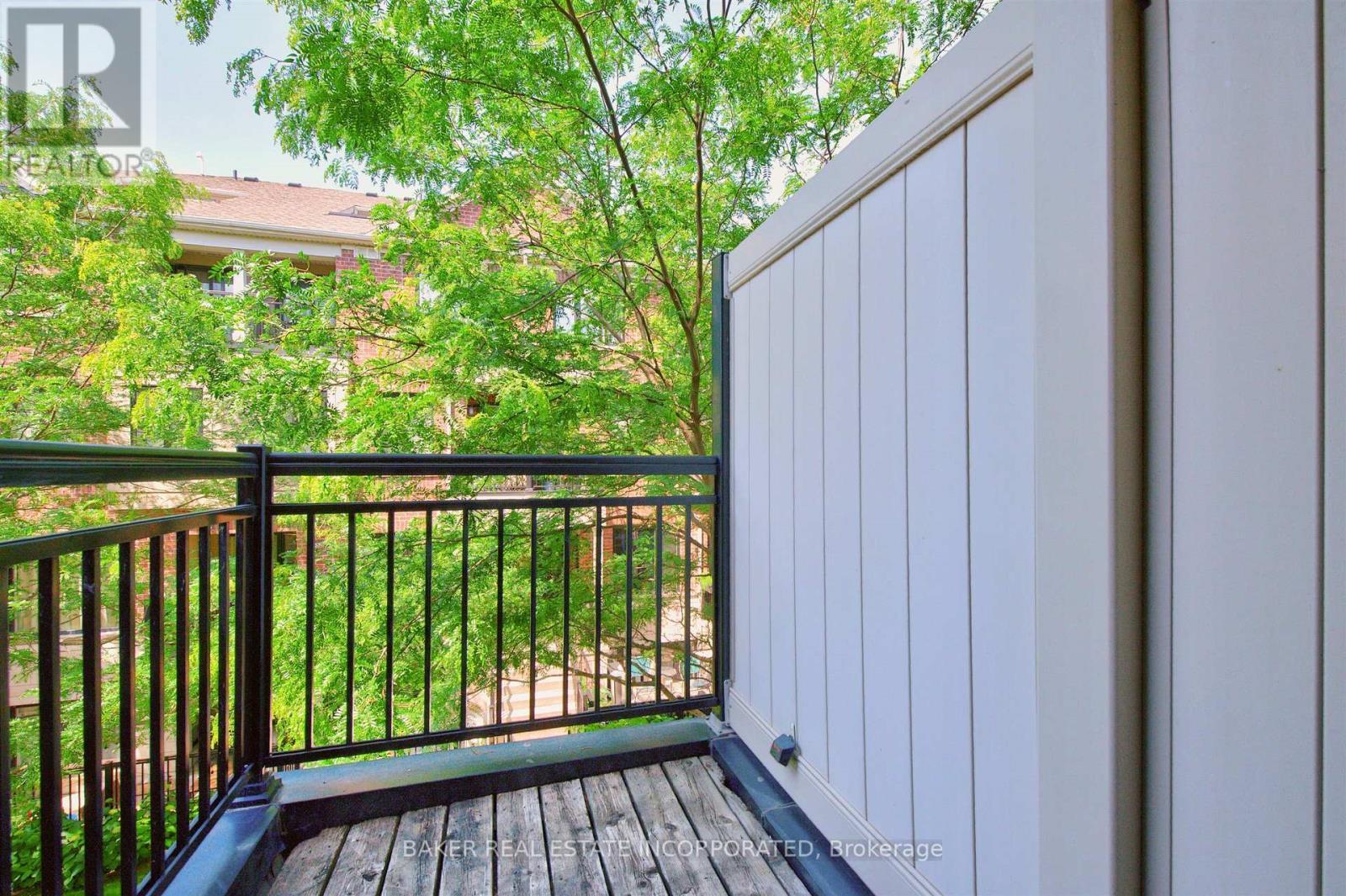 Balcony - Th 31 - 120 Twenty Fourth Street, Toronto, ON