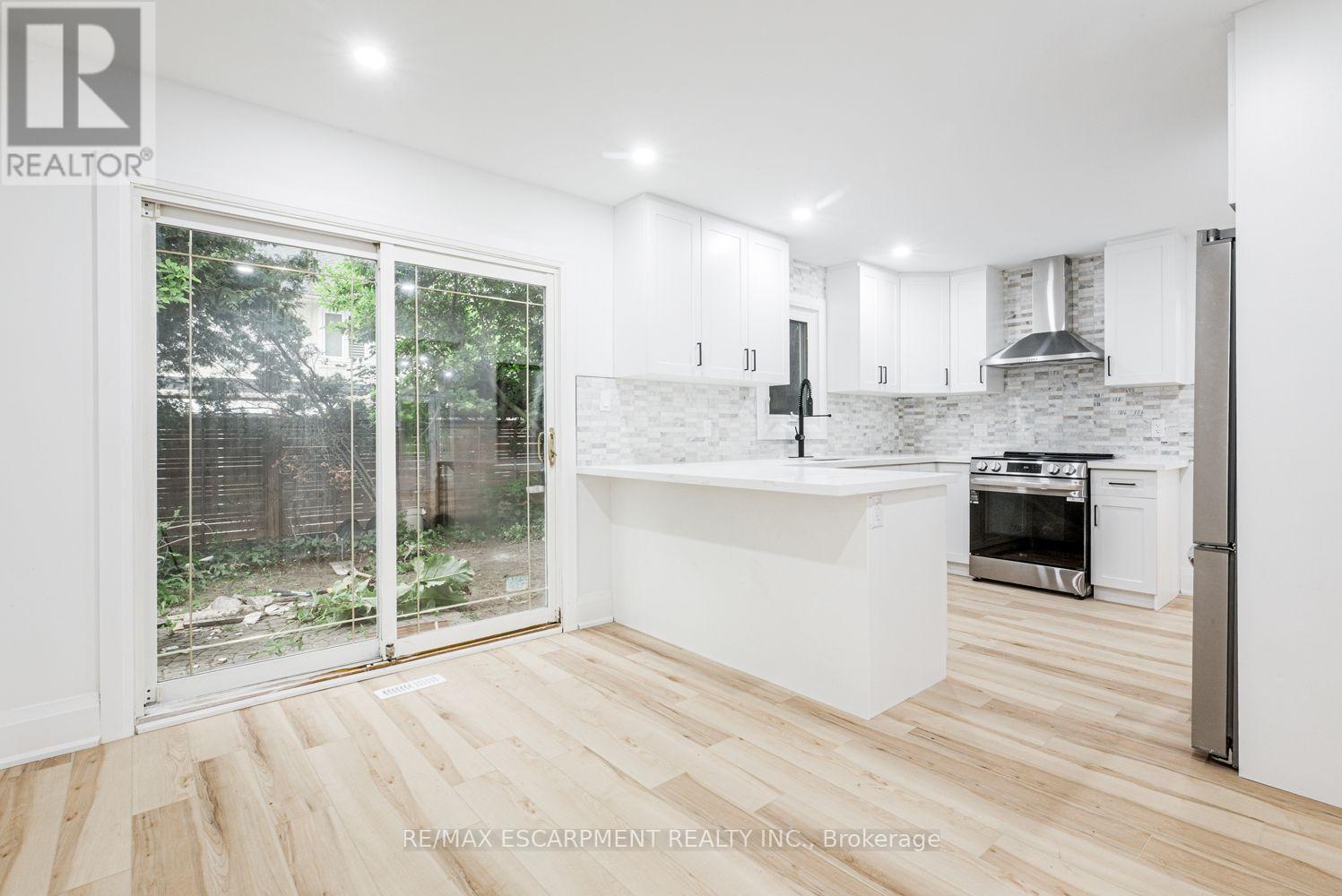 2104 Mississauga Road, Mississauga, ON